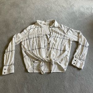 ROXY Button up with tie in front